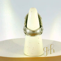 Mother of Pearl Scrollwork Ring