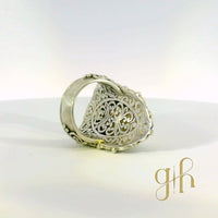 Mother of Pearl Scrollwork Ring
